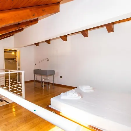 Central&lovely Savoia Loft Apartment *