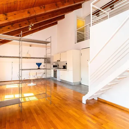 Apartment Central&lovely Savoia Loft